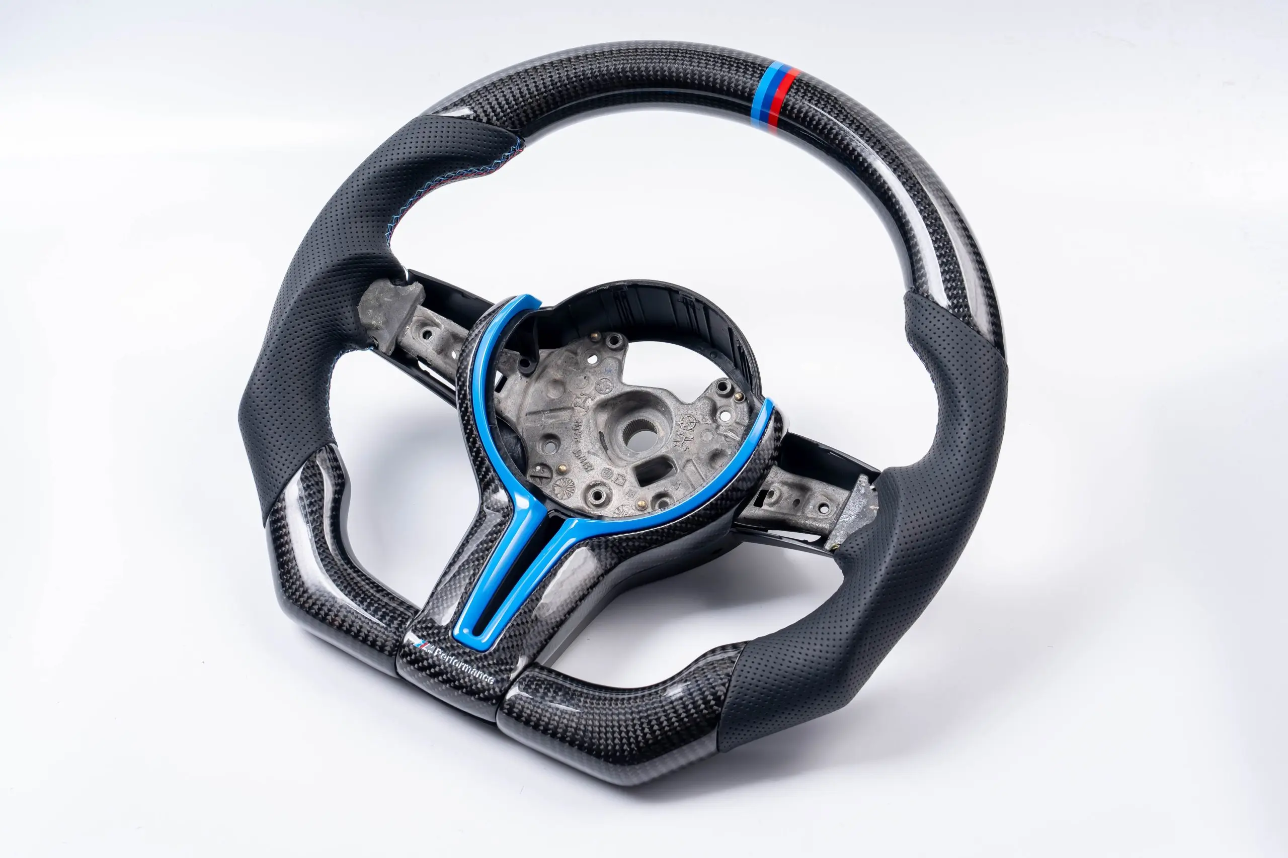 iCarPro BMW F30 F80 F82 F87 carbon fiber steering wheel with blue cover side view